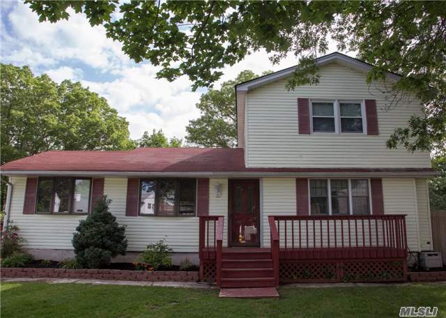 #1 photo, 19 Salem Lane, サフォーク郡 Selden , NY 11784