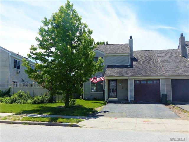 #1 photo, 4 S Union Street, سوفولك Bay Shore , NY 11706