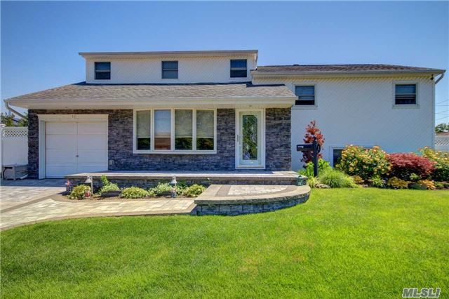 #1 photo, 1 Marie Place, ナッソー郡 Massapequa , NY 11758