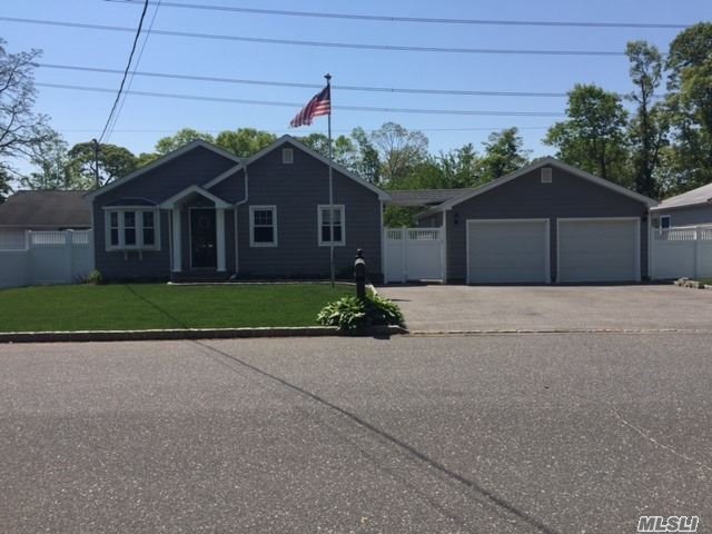 #1 photo, 38 12th Street, Ronkonkoma , NY 11779