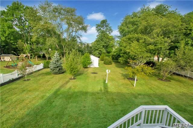 #1 photo, 12 Hemlock Lane, サフォーク郡 Smithtown , NY 11787