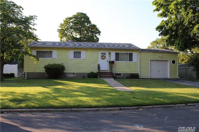 #1 photo, 1226 6th Street, サフォーク郡 West Babylon , NY 11704