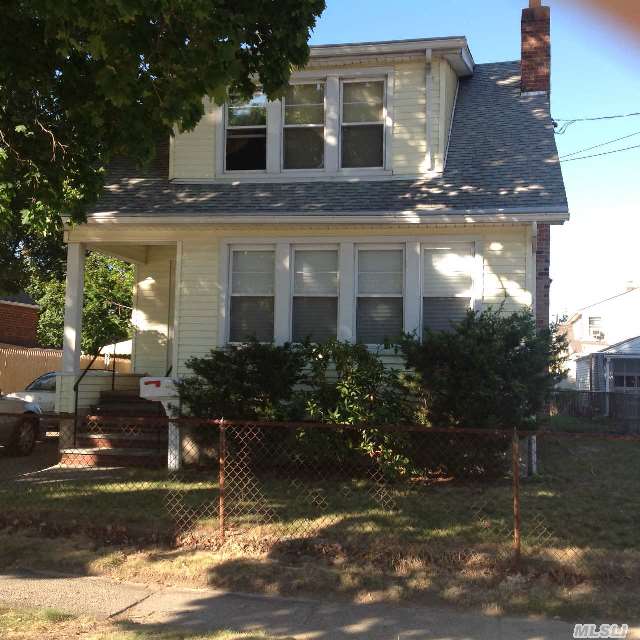 #1 photo, 227 E Jamaica Ave, ナッソー郡 Valley Stream , NY 11580