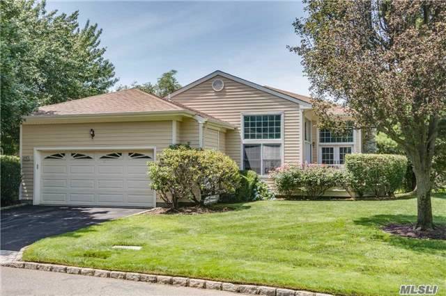 #1 photo, 210 Augusta Court, ناسو Roslyn , NY 11576