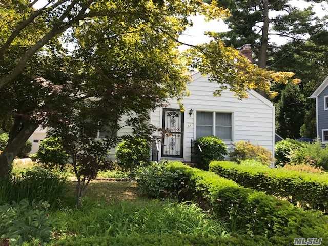 #1 photo, 17 Beatrice Avenue, Syosset , NY 11791