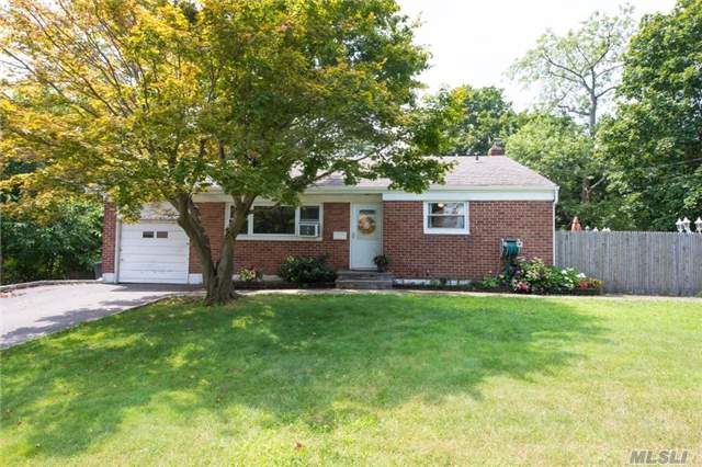 #1 photo, 60 W 22nd Street, Huntington Station , NY 11746