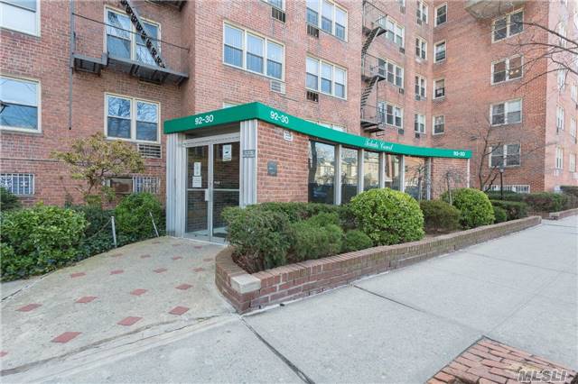 #1 photo, 92-30 56 Avenue, 皇后区 Elmhurst , Ny 11373