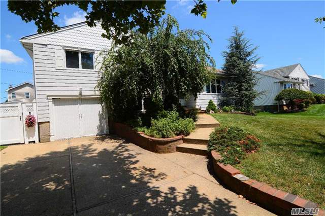 #1 photo, 12 Hampton Road, 长岛 Massapequa , NY 11758