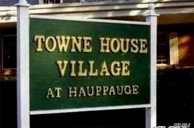 #1 photo, 1203 Townhousevillage, Hauppauge , Ny 11749