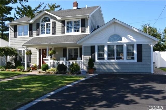 #1 photo, 128 Wantagh Ave, Levittown , NY 11756