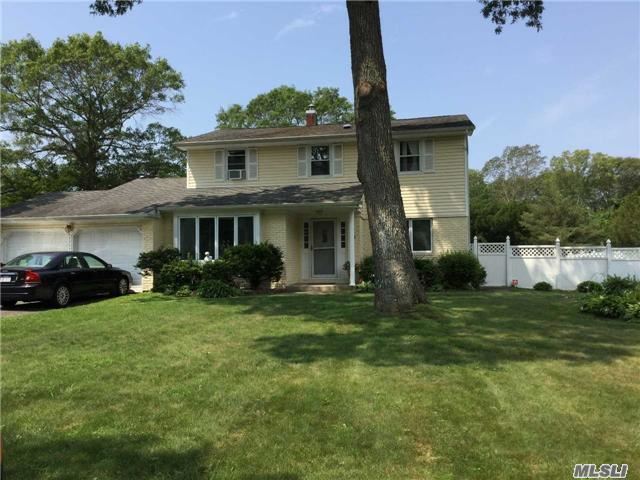 #1 photo, 4 Hargrave Lane, Coram , NY 11727