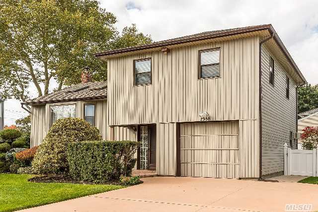 #1 photo, 2558 Eileen Court, North Bellmore , NY 11710