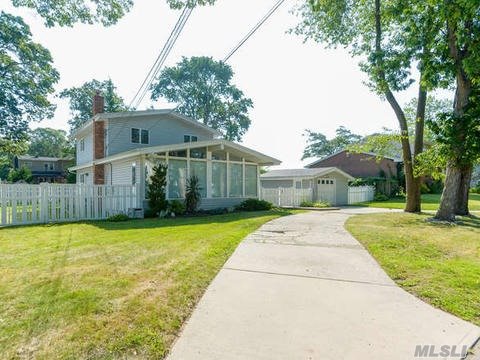 #1 photo, 392 14th Street, サフォーク郡 Lindenhurst , NY 11757