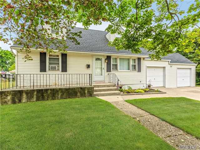 #1 photo, 161 Foster Road, Lake Ronkonkoma , NY 11779