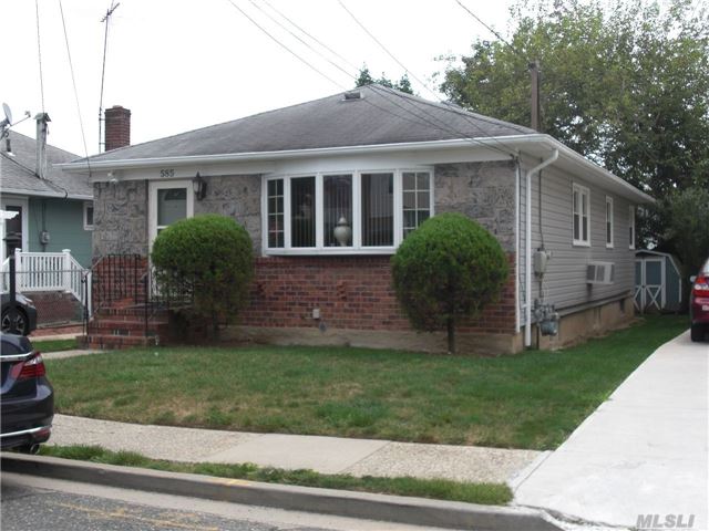 #1 photo, 585 Roquette, Floral Park , NY 11001
