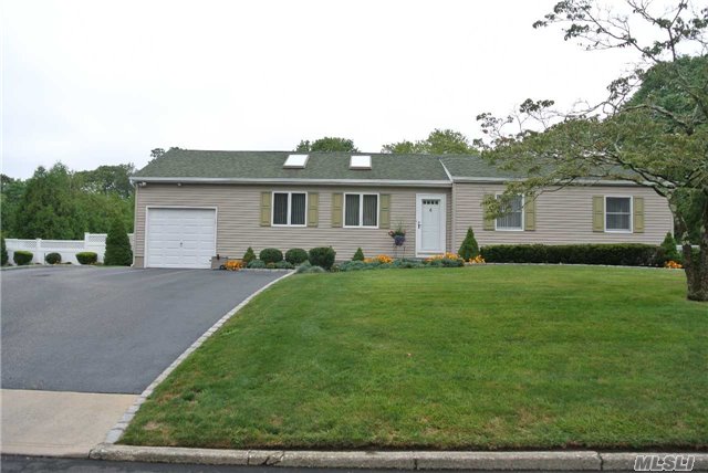 #1 photo, 5 Rhododendron Drive, Center Moriches , NY 11934