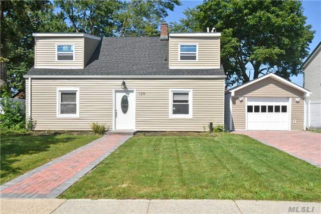 #1 photo, 139 Swan Lane, Levittown , NY 11756