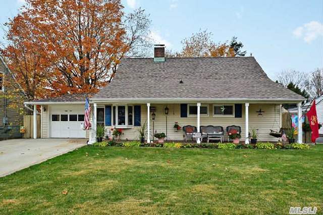 #1 photo, 52 Tanager Lane, 長島 Levittown , NY 11756