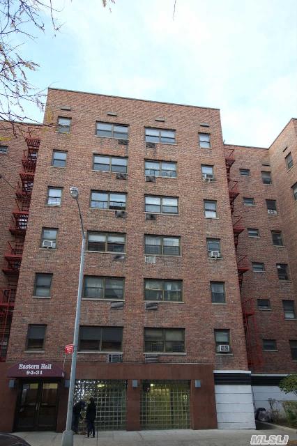 #1 photo, 94-31 59 Avenue, クイーンズ区 Elmhurst , NY 11373