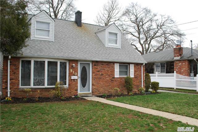 #1 photo, 510 Oak Street, 長島 Bellmore , NY 11710