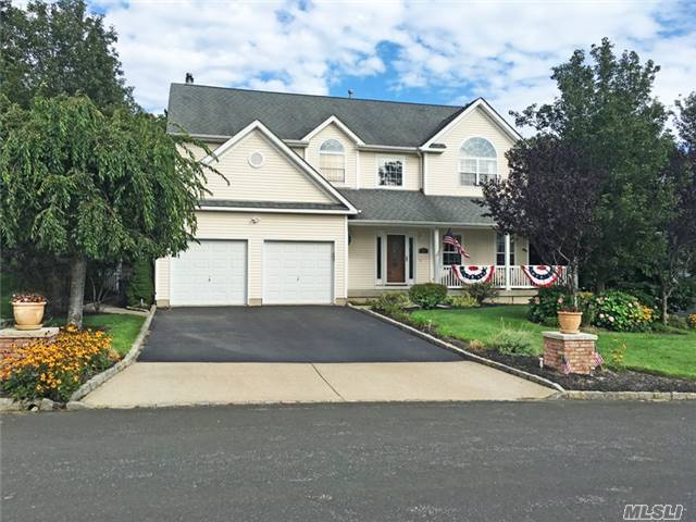 #1 photo, 97 Beechwood Drive, サフォーク郡 Manorville , NY 11949