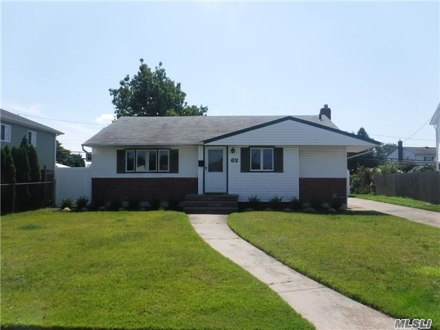 #1 photo, 62 Cornell Lane, 長島 Hicksville , NY 11801