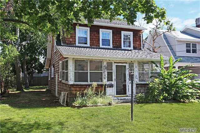 #1 photo, 27 Jackson Avenue, Bayville , NY 11709