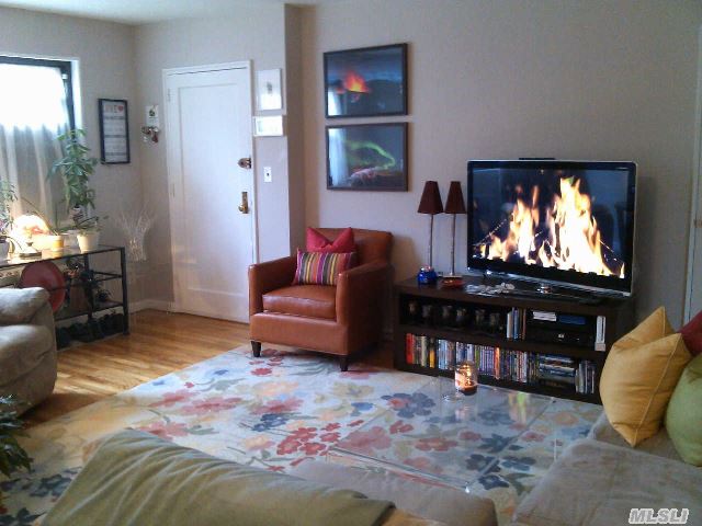 #1 photo, 199-07 22 Avenue, Whitestone , NY 11357