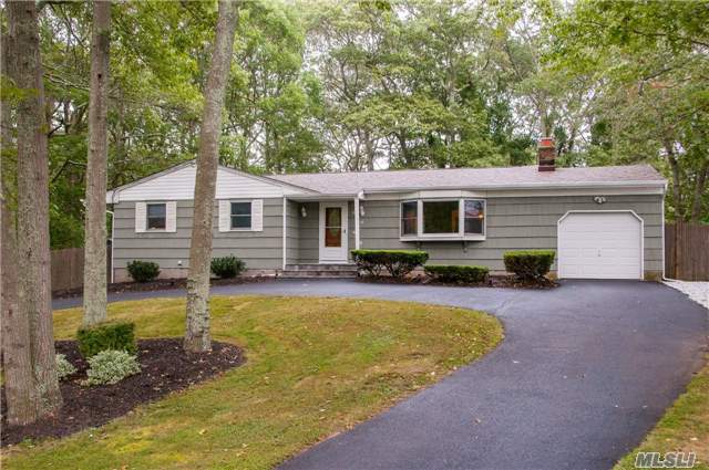 #1 photo, 564 Puritan Drive, サフォーク郡 Yaphank , NY 11967