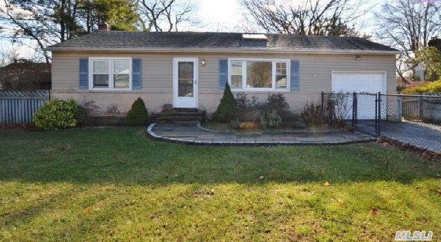 #1 photo, 126 W 19th Street, Huntington Station , NY 11746