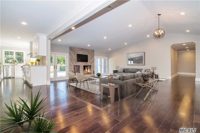 #1 photo, 2 Grey Birch Court, Dix Hills , NY 11746