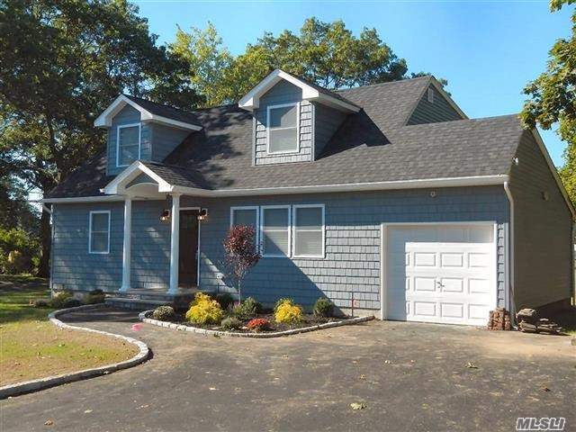 #1 photo, 121 13th Avenue, West Babylon , NY 11704